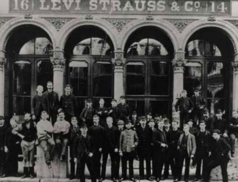 Levi Strauss & Co (LEVI)